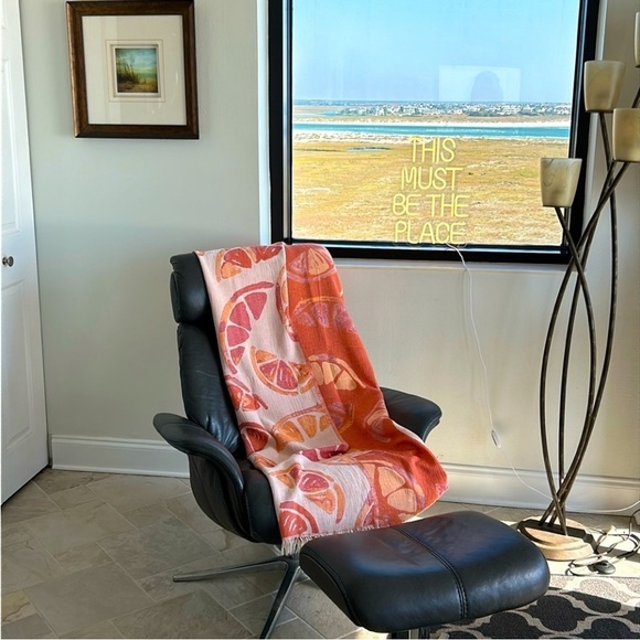 Meet TT FLiPSiDE Hand Loom Weave Organic Textiles Farm to Table Farm to Textile - Picture 14 of 17